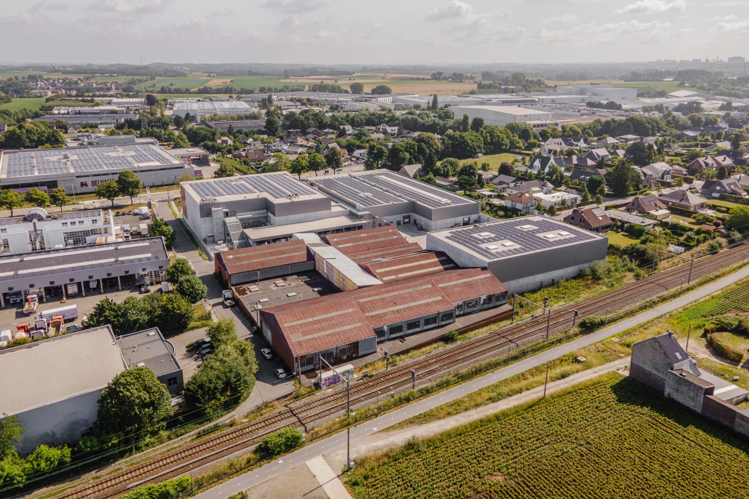 Pilar Shoots - Aura HR-78